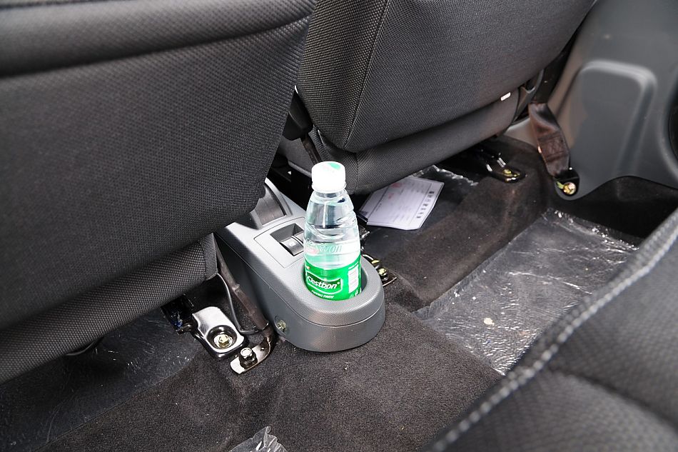 长安奔奔mini内饰实拍