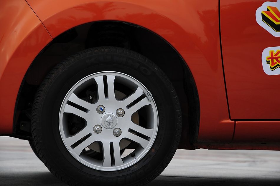 长安奔奔mini外观实拍