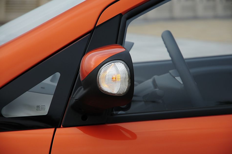 长安奔奔mini外观实拍