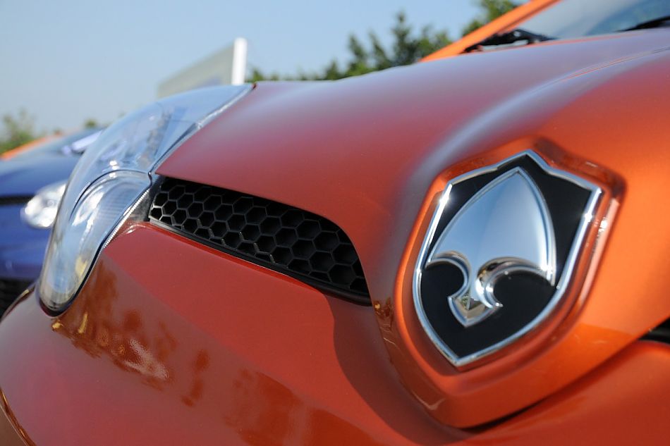 长安奔奔mini外观实拍