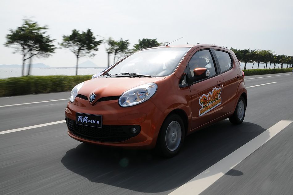 长安奔奔mini试车图