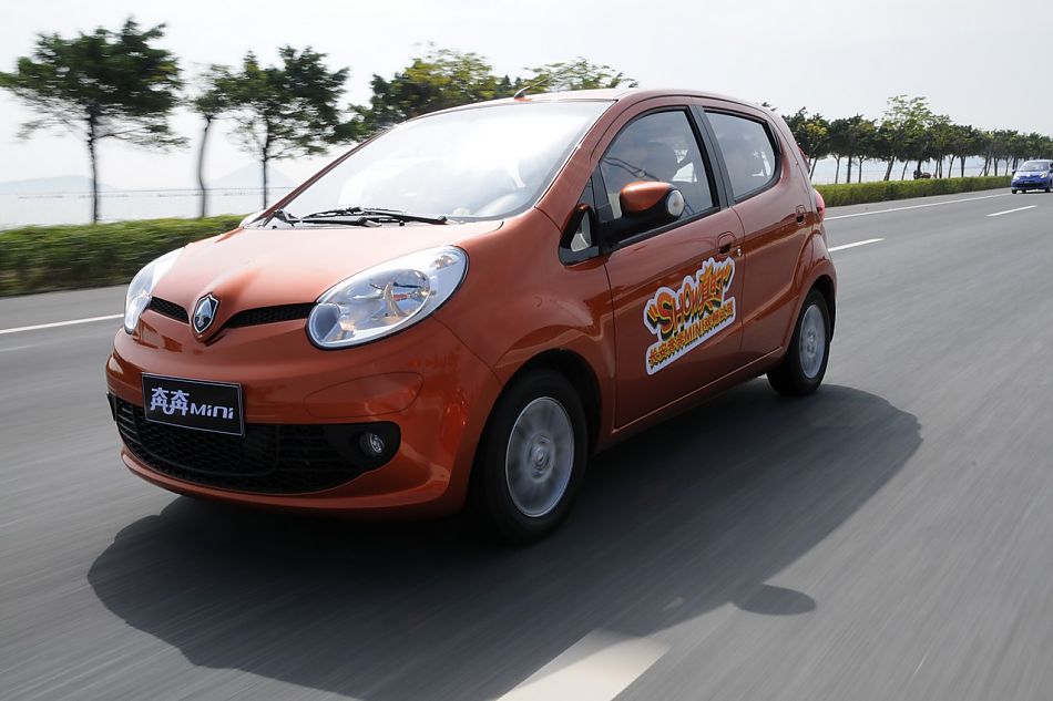 长安奔奔mini试车图