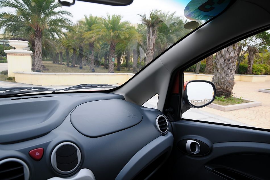 长安奔奔mini试车图