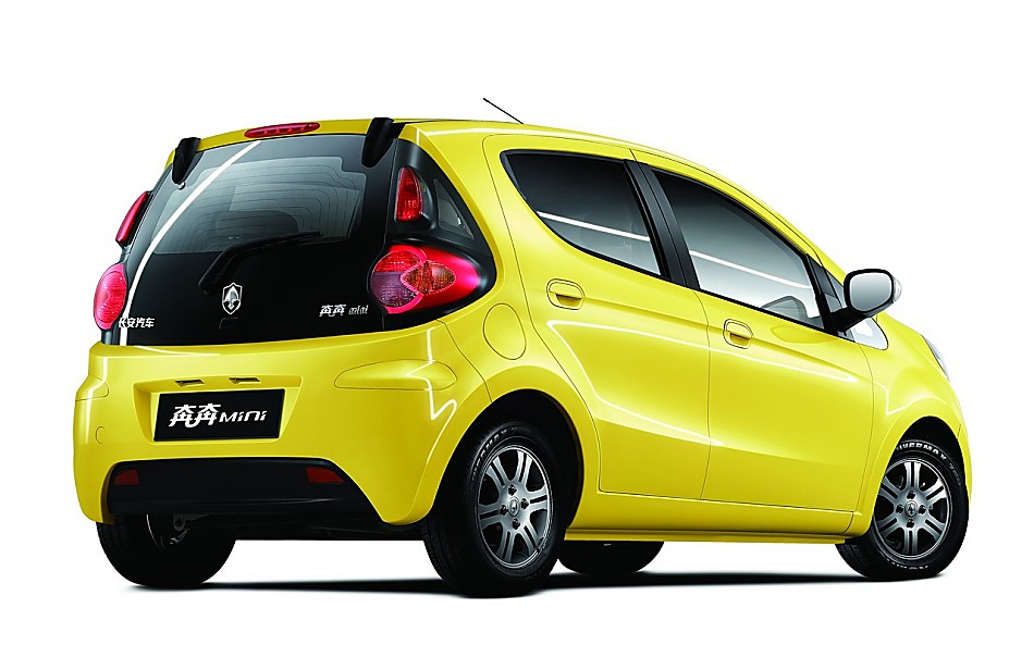 长安奔奔mini外观图