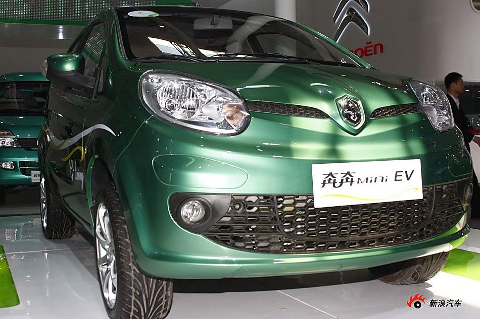 长安奔奔mini EV