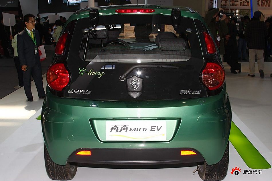 长安奔奔mini EV