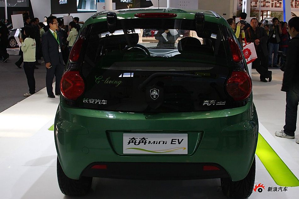长安奔奔mini EV