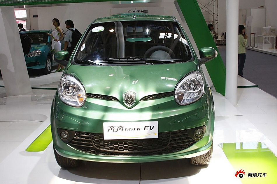 长安奔奔mini EV