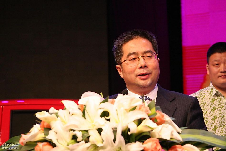 重庆长安汽车股份有限公司总裁张宝林现场公布价格