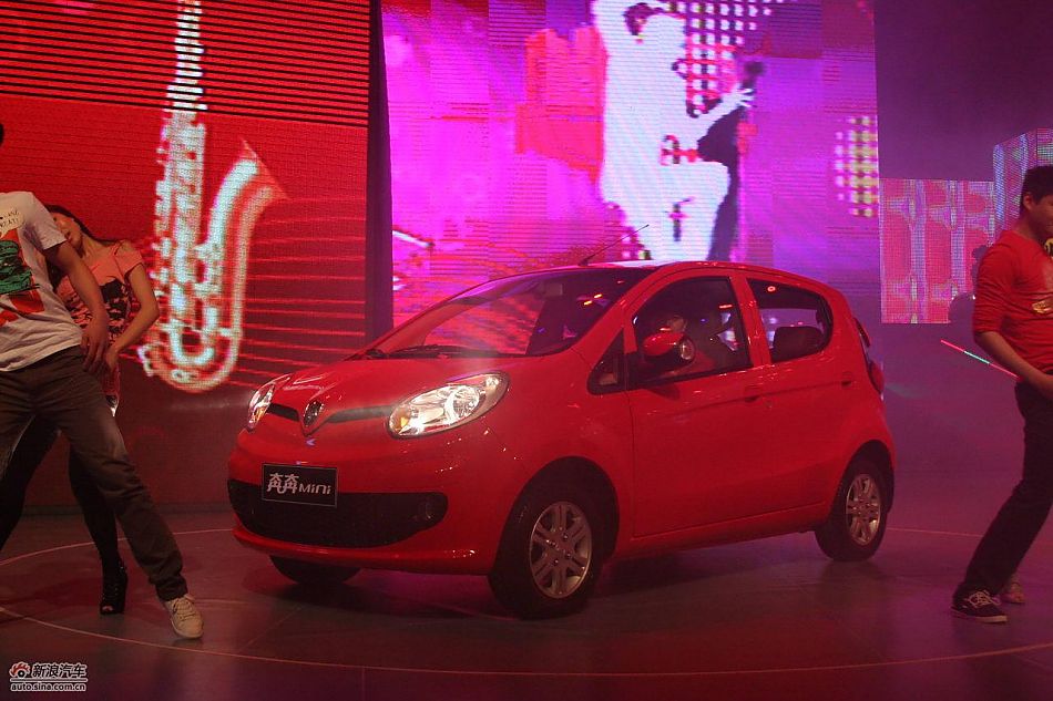 长安奔奔mini上市现场亮相