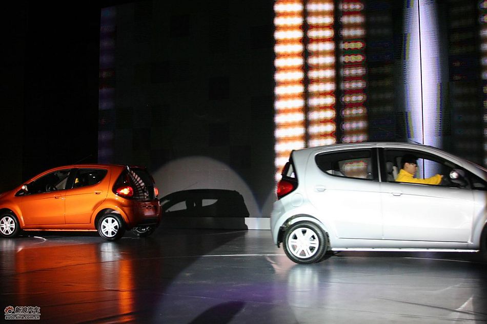 长安奔奔mini上市现场亮相
