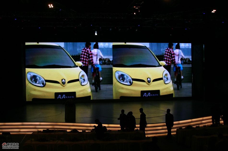 长安奔奔mini上市现场图