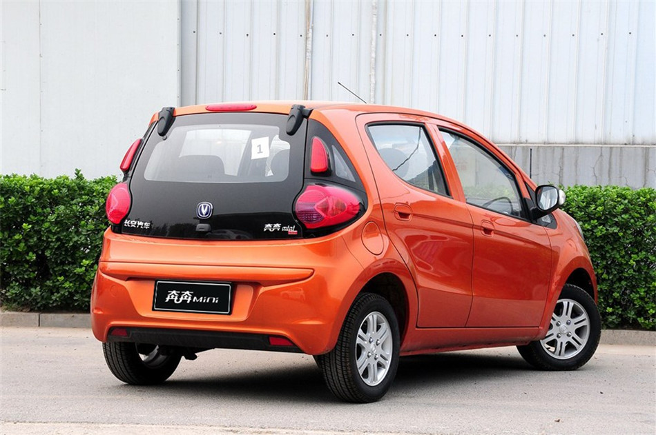 2012款 1.0L IMT 时尚版 外观