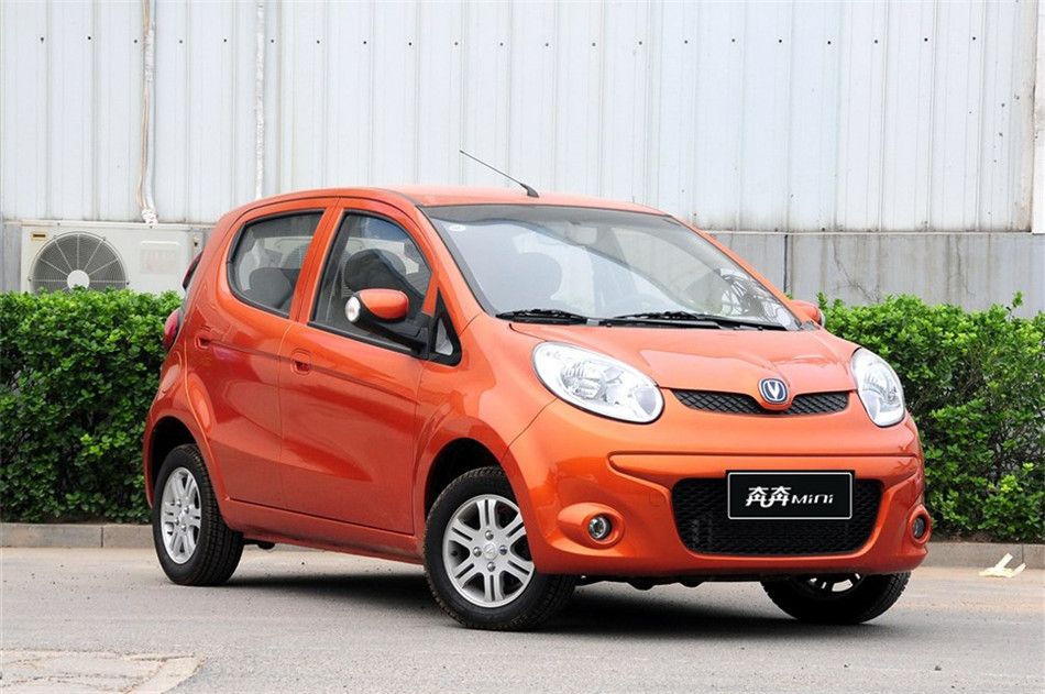 2012款 1.0L IMT 时尚版 外观