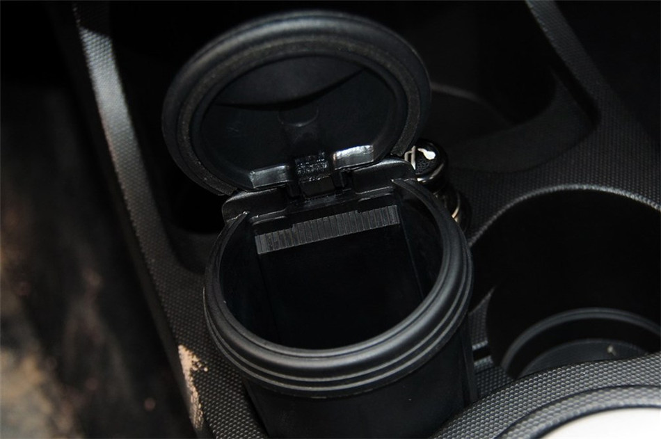 2012款 1.0L IMT 时尚版 内饰