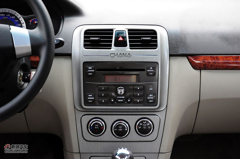 2011款CX30三厢实拍