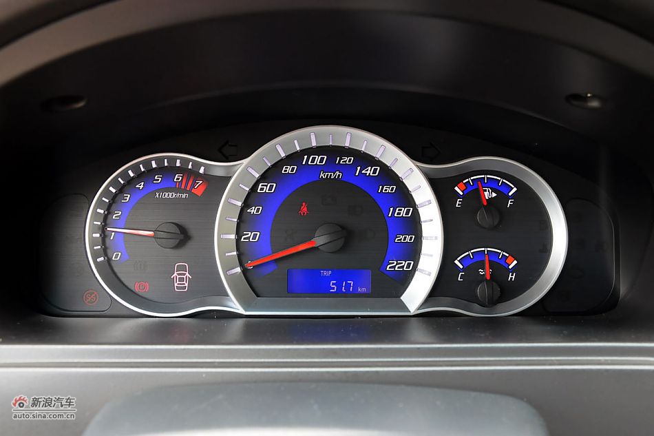 2011款CX30三厢实拍