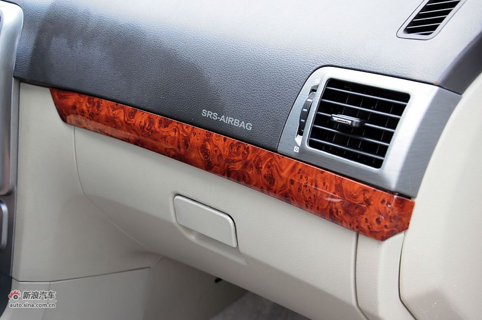 2011款CX30三厢实拍