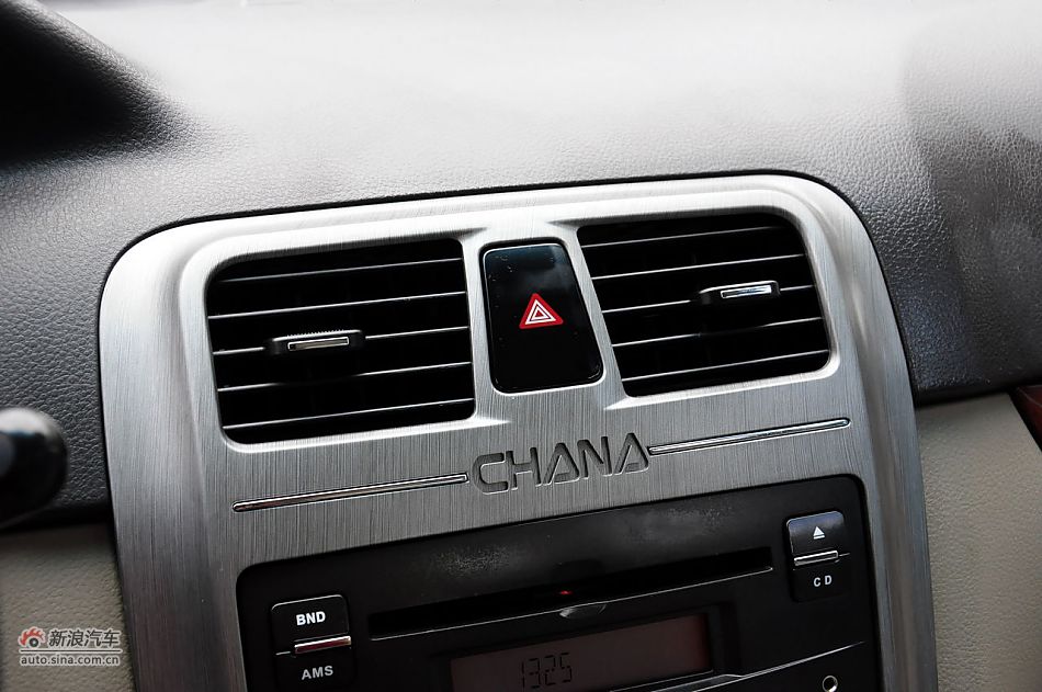 2011款CX30三厢实拍