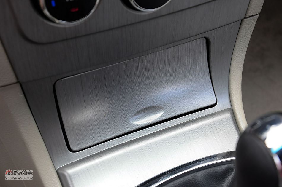 2011款CX30三厢实拍