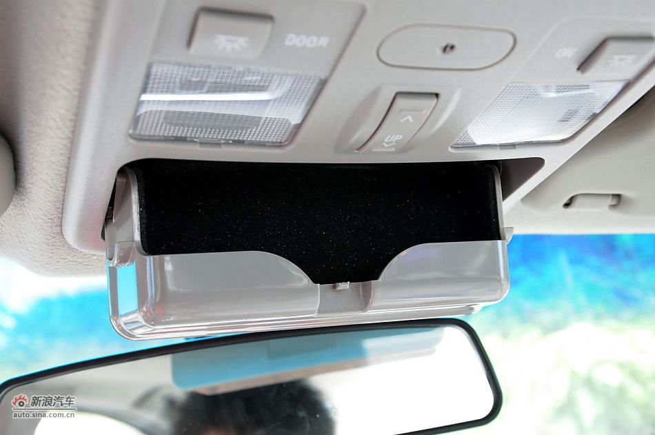 2011款CX30三厢实拍