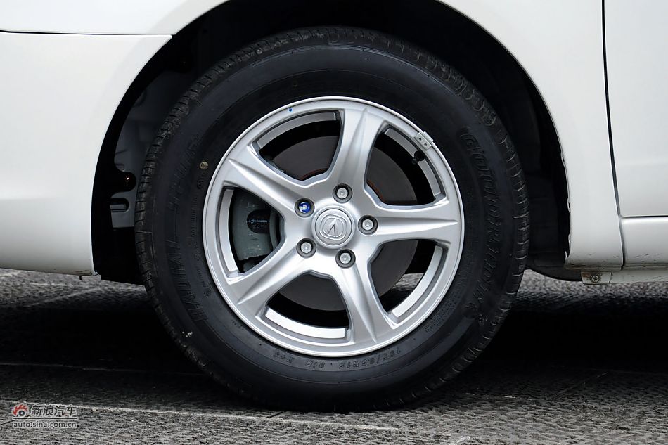 2011款CX30三厢实拍
