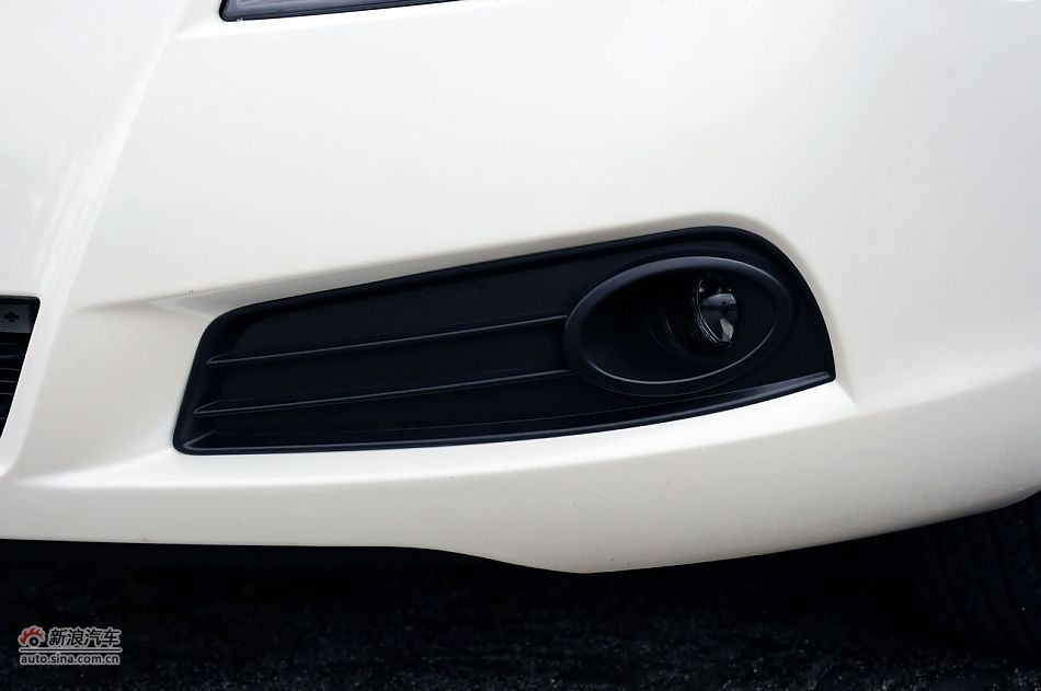 2011款CX30三厢实拍