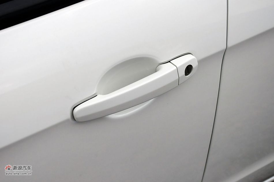 2011款CX30三厢实拍