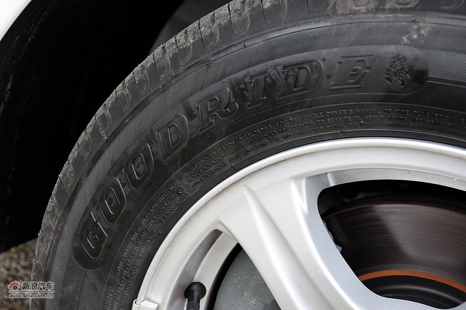 2011款CX30三厢实拍