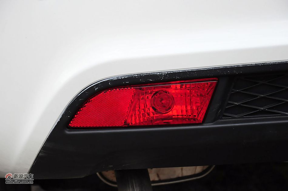 2011款CX30三厢实拍