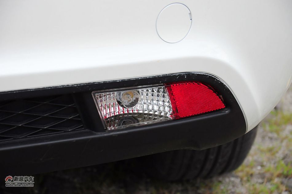 2011款CX30三厢实拍