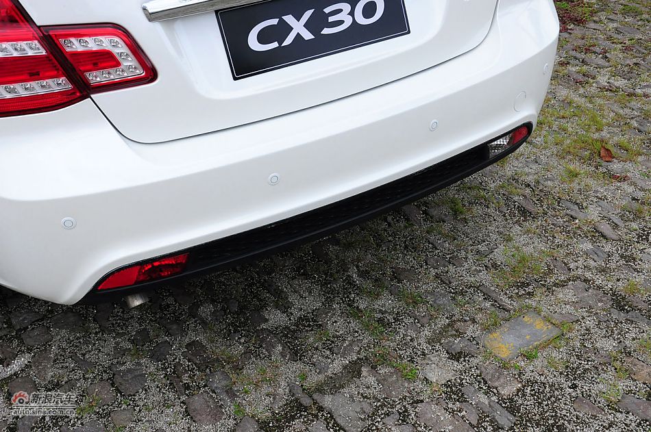 2011款CX30三厢实拍
