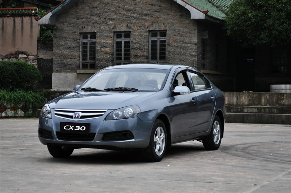 2012款 1.6L MT 豪华低碳版 外观