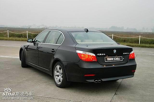 宝马新530Li外观