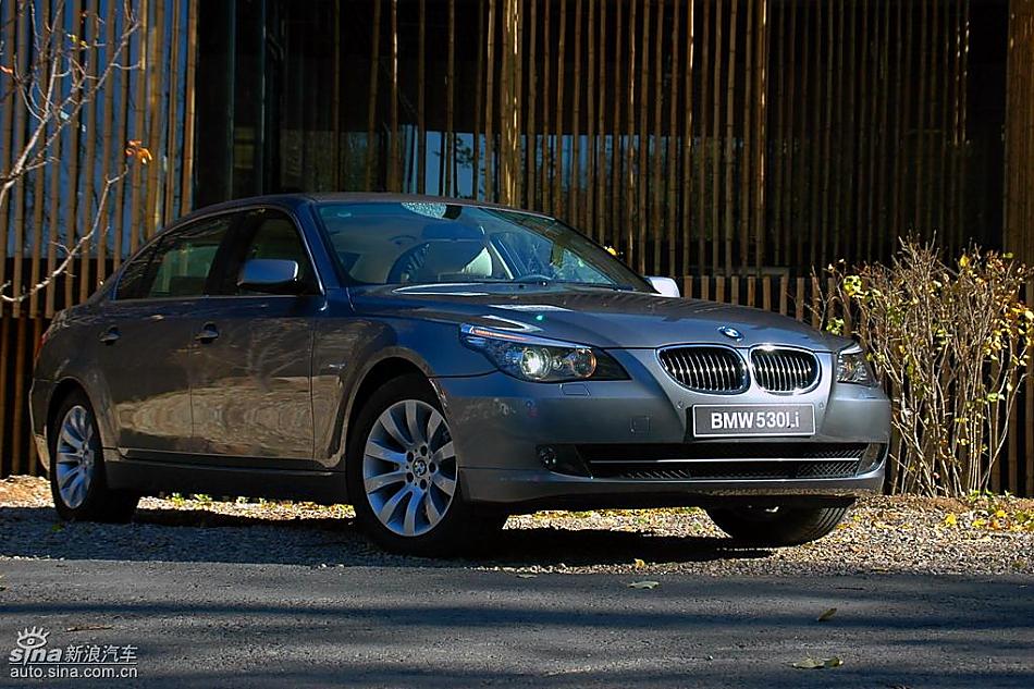 宝马新530Li外观