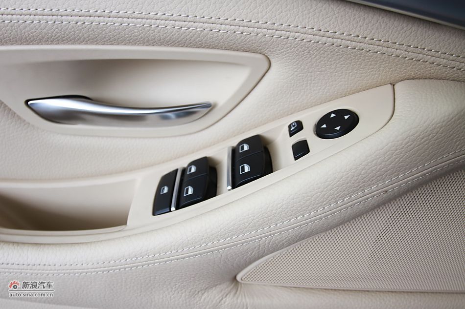 宝马523Li领先型