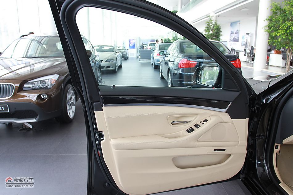 宝马523Li领先型