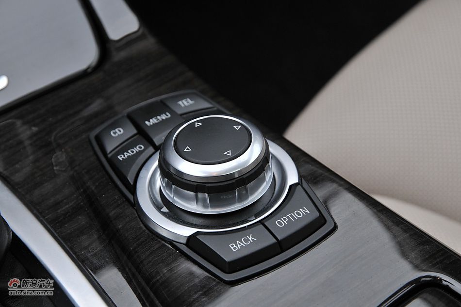 2011款535Li内饰实拍