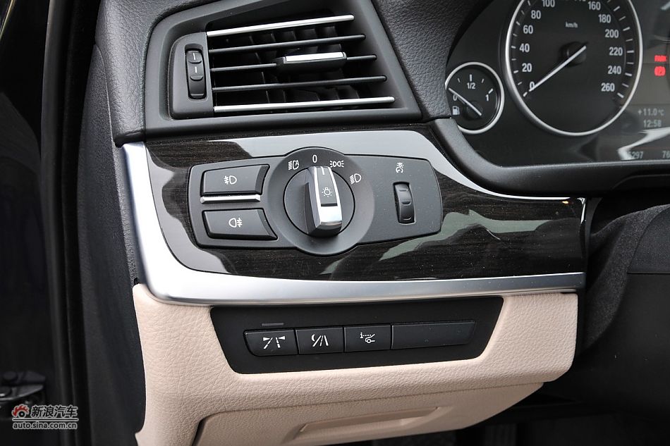 2011款535Li内饰实拍