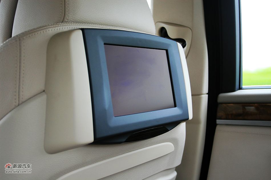 2011款宝马528Li豪华型内饰图片