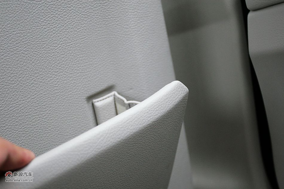 2011款宝马528Li豪华型内饰图片