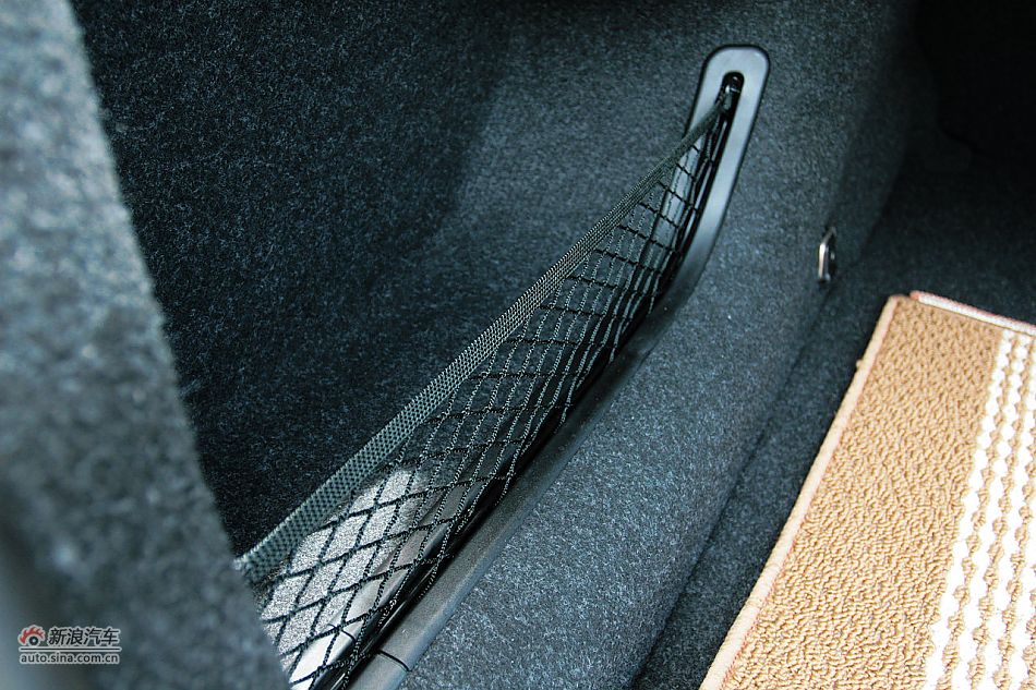 2011款宝马528Li豪华型内饰图片