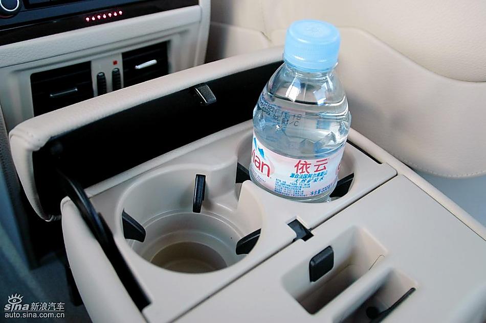 宝马新530Li内饰