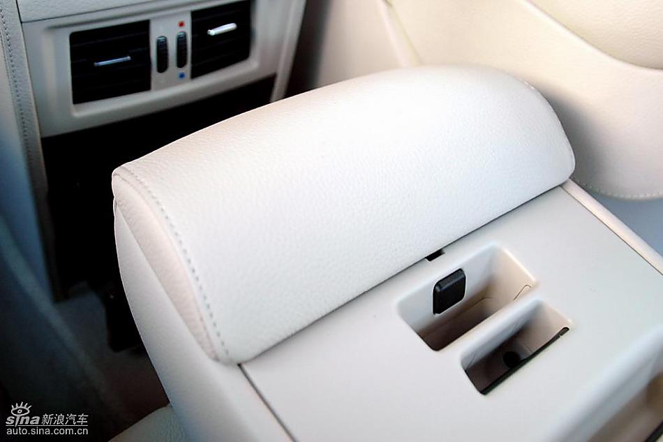 宝马新530Li内饰