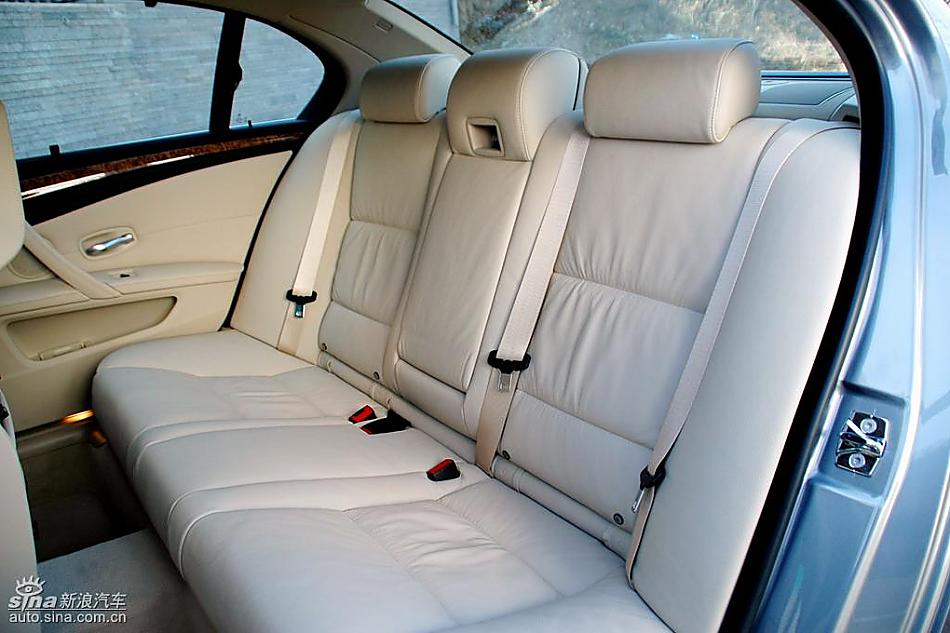 宝马新530Li内饰