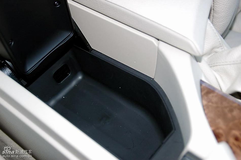 宝马新530Li内饰