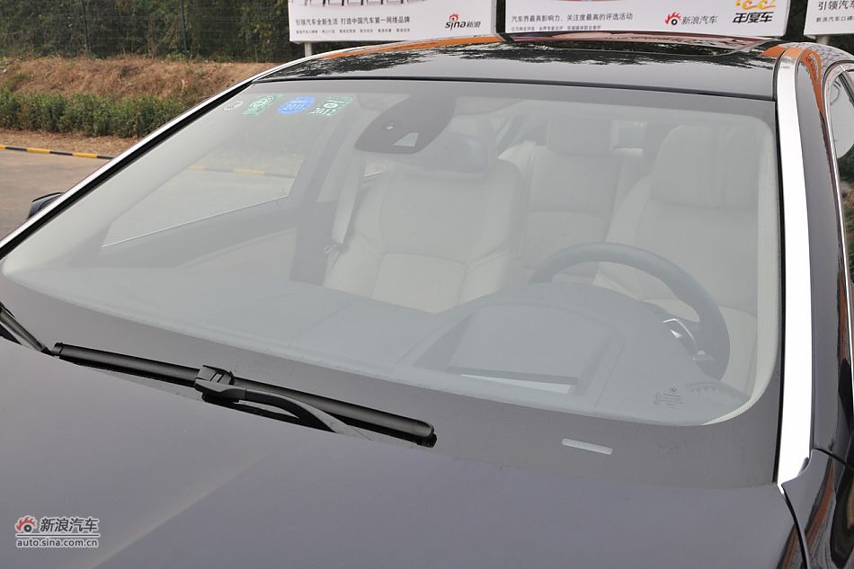 2011款535Li外观细节