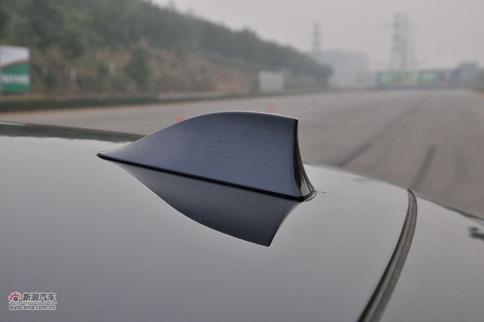 2011款535Li外观细节