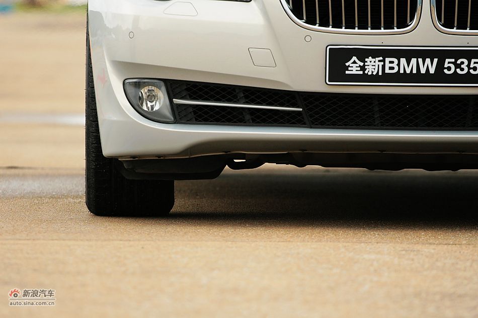 2011款宝马535Li行政型外观图片