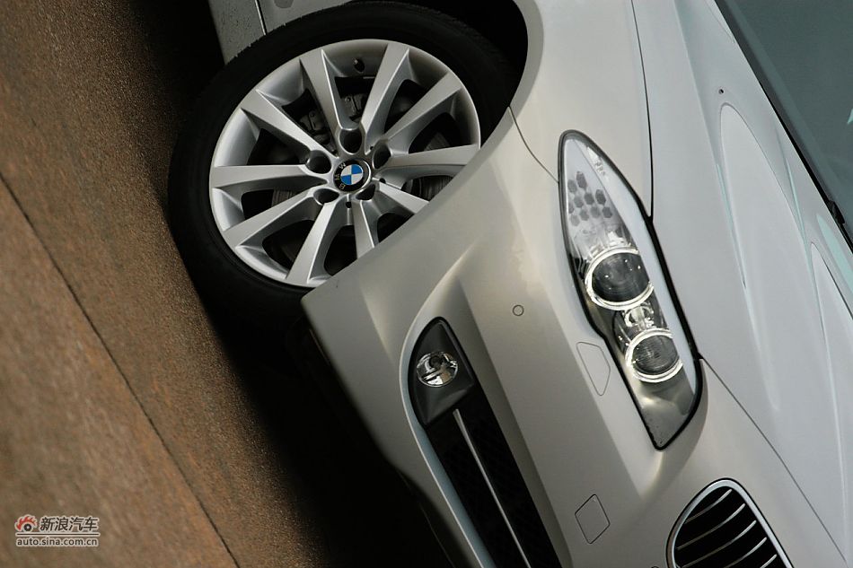 2011款宝马535Li行政型外观图片